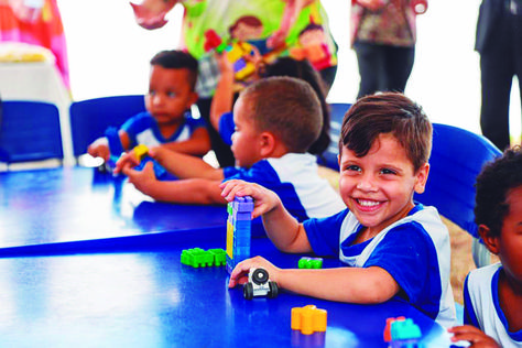 crianca-escola-em-cabedelo-c-divulgacao_prefeitura-de-cabedelo_editada.jpg