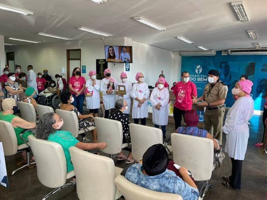 Dia Rosa: Ação marca o Outubro Rosa no Hospital do Bem