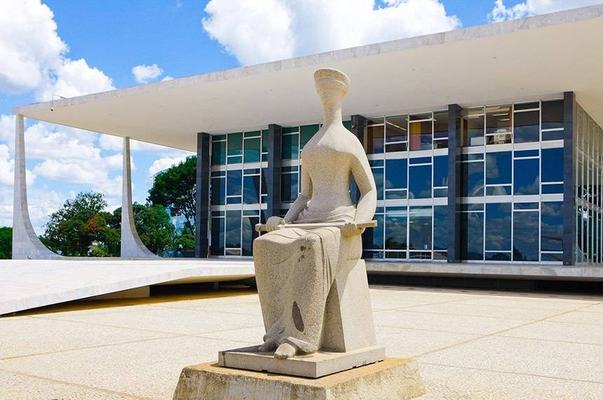 Decisão do STF afeta sete deputados