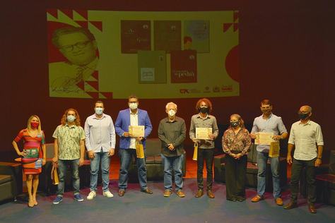 encerramento-da-cerimonia-do-premio-literario-jose-lins-do-rego-120-anos-thercles-silva.jpg