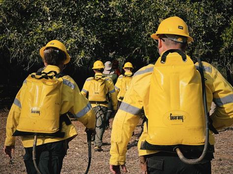 equipes-atuando-no-combate-ao-incendio-assessoria-semas-rossini-dantas-2.jpg