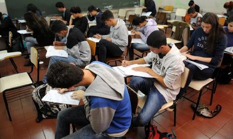 estudantes_simulado_do_enem_brasilia_0707161048-foto-gabriel-jabur-agencia-brasil.jpg