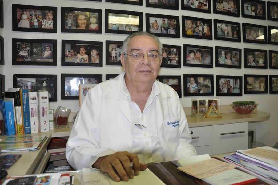 fernando-cunha-lima_escritor_-mr-01.jpg