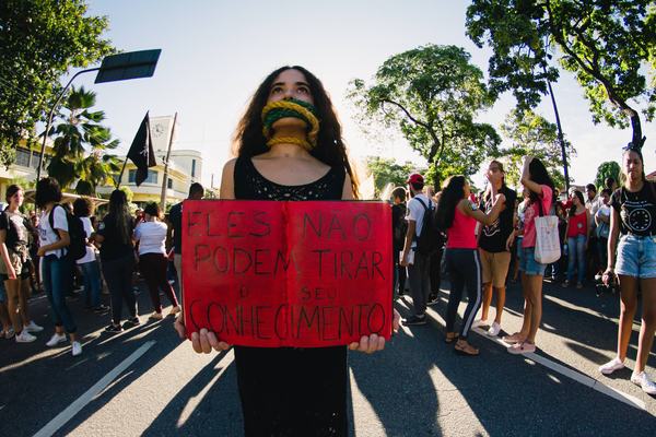 Arte feminista do Sertão: Yasmin Formiga realiza a sua produção com uma das bases na luta das mulheres