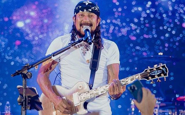 Três blocos desfilam no Folia de Rua, na capital
