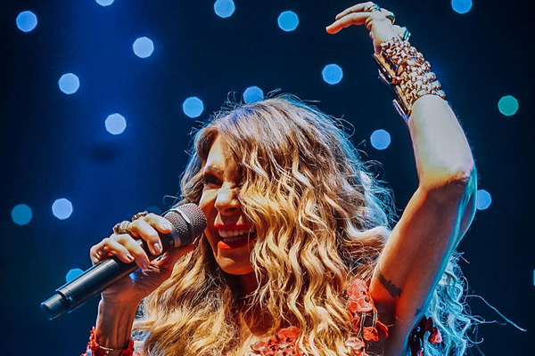 Elba Ramalho se apresenta hoje, no centro da capital