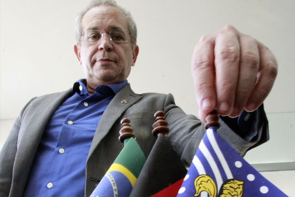 MPF aciona reitor da UFPB por uso de cotas