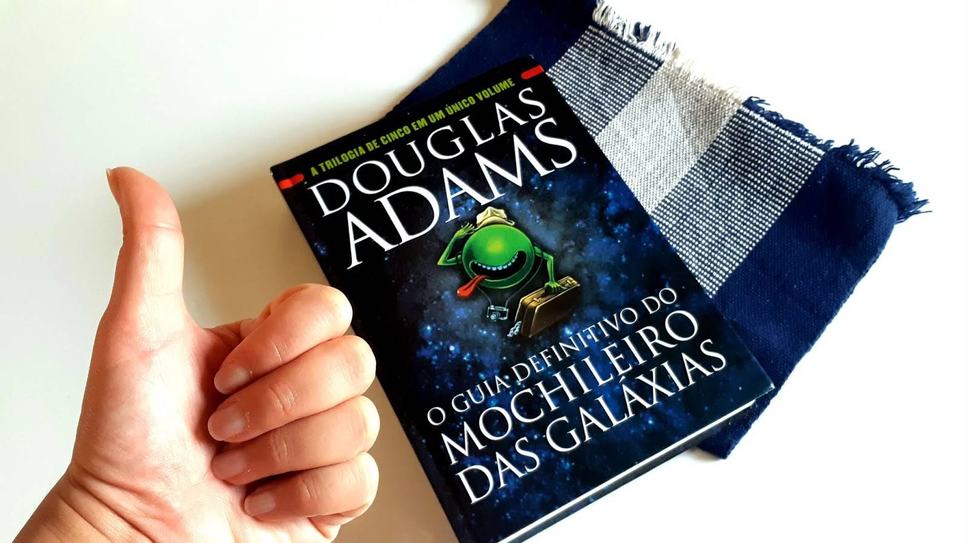 guia-mochileiro-galaxias-01.jpg