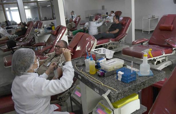 Doação de sangue tem queda de 50%