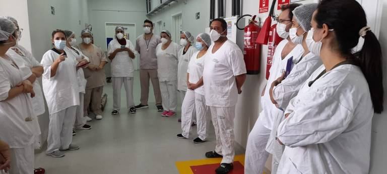 Hospital de Clínicas adota metodologia Huddle para ampliar segurança do paciente
