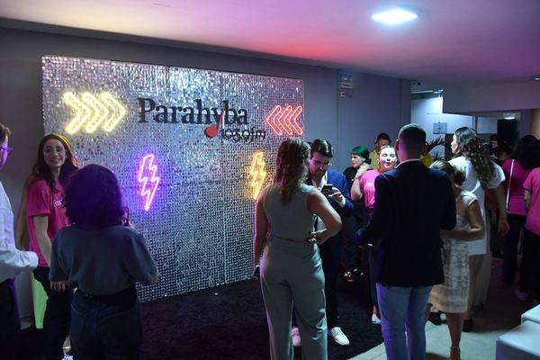 Parahyba FM, seis meses no ar
