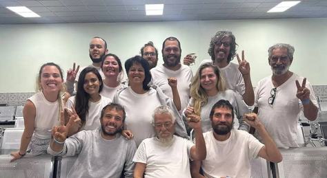 joao-aguiar-e-ativistas-brasileiros-foto-divulgacao-global-samud.jpg