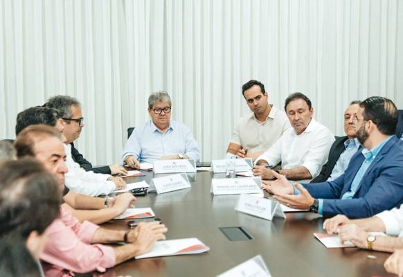 João discute novo distrito em CG