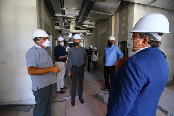 João Azevêdo se reúne com setor produtivo em Campina Grande e visita instituições filantrópicas