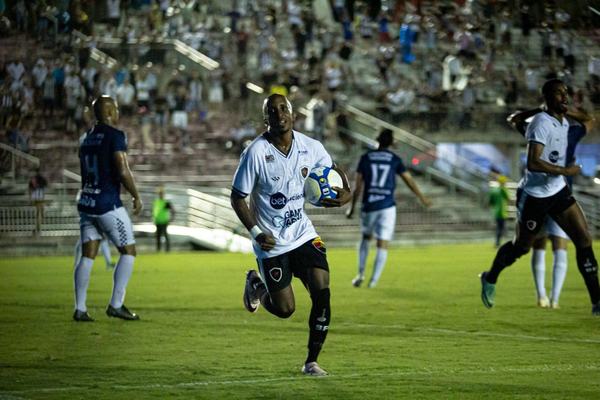 Botafogo-PB vence o São José-RS por 2 a 1 pela Série C do Brasileiro