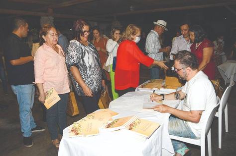 lancamento-do-livro-chef-a-uniao-f-ortilo-antonio-2.jpg