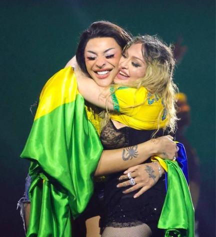 madonna-pabblo.jpg