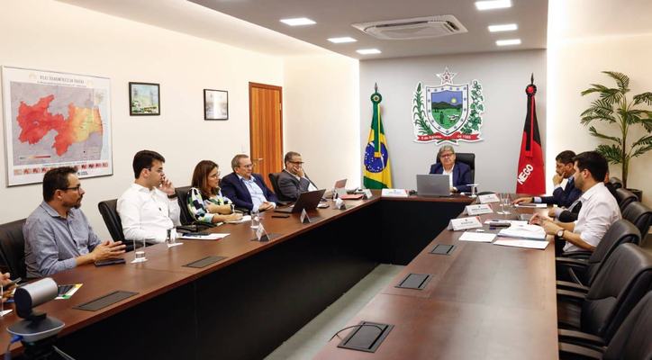 João Azevêdo apresenta modelo de gestão da PB