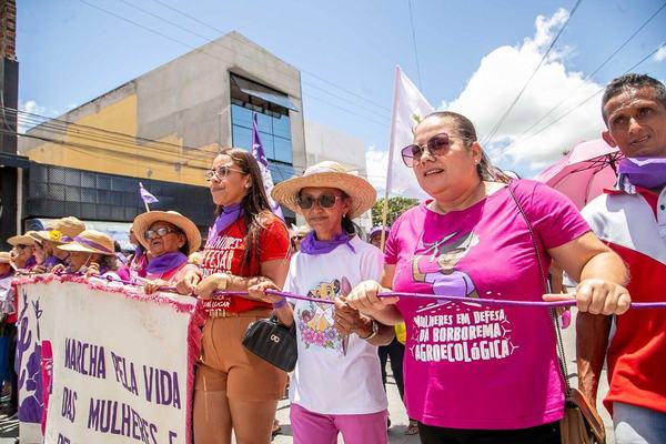 Marchar pela vida das mulheres