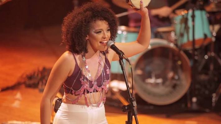Mês das Mulheres: TV Funesc exibe live show com Nathália Bellar nesta sexta-feira, dia 26