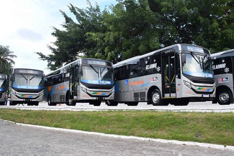 onibus-geladinho-roberto-guedes.jpg