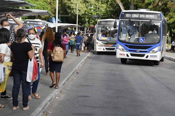 Tarifa de ônibus vai para R$ 4,90