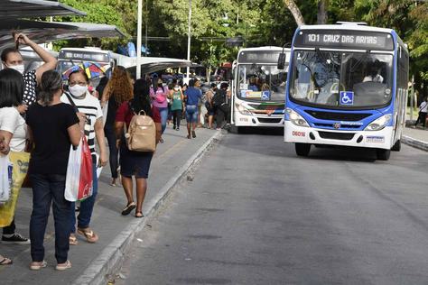 paradas-de-onibus-f-ortilo-antonio-10.jpg