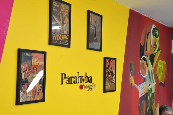 Parahyba 103.9 FM: ano um