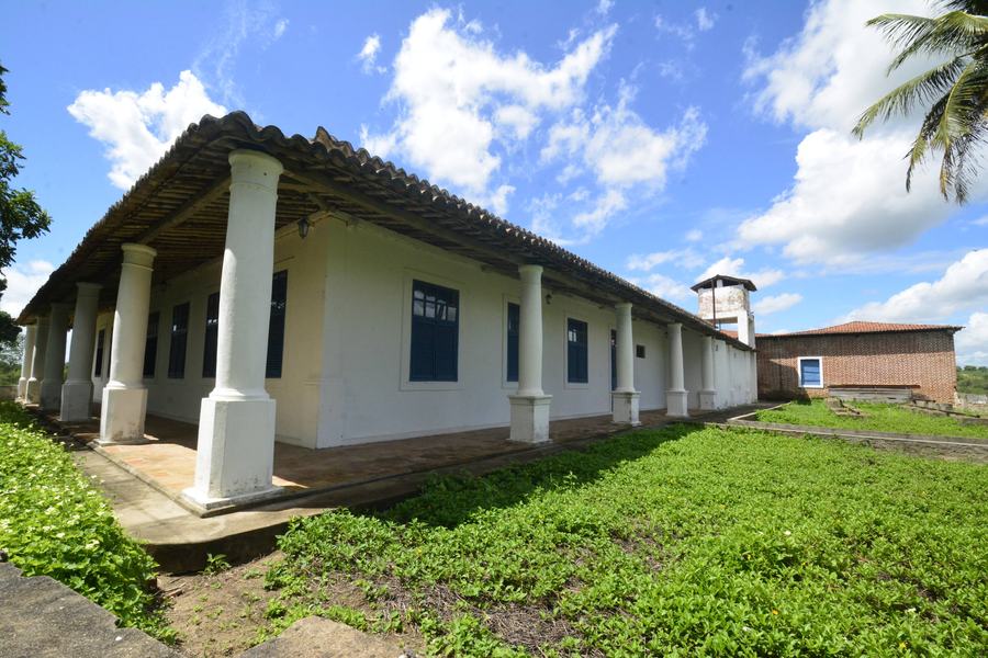 pilar-foto-roberto-guedes.jpg