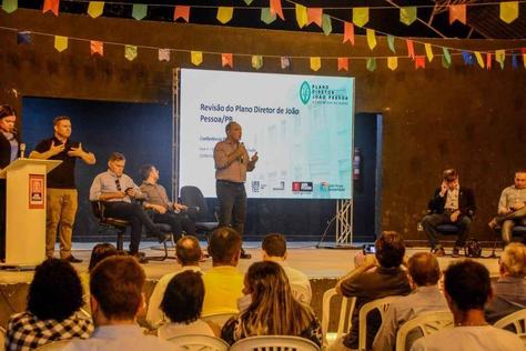 plano-diretor-discutido-na-comunidade.jpg
