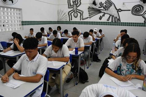 preparativos-enem-foto-roberto-guedes.jpg