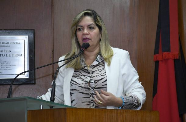 TRE cassa mandato  de Raíssa e determina a posse de Renato
