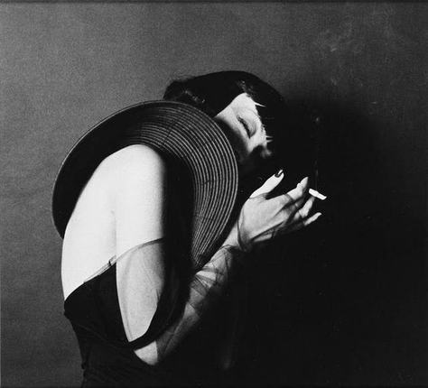 rtemagicc_kiki_de_montparnasse_1923-jpg.jpg