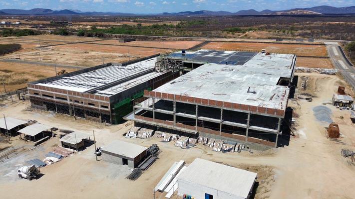 Obras do Hospital de Trauma do Sertão seguem em ritmo intenso