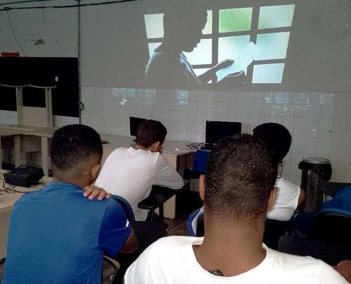 Projeto Cine Transformar contempla socioeducandos do Lar do Garoto