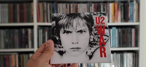 u2-war-acervo-pessoal.jpg