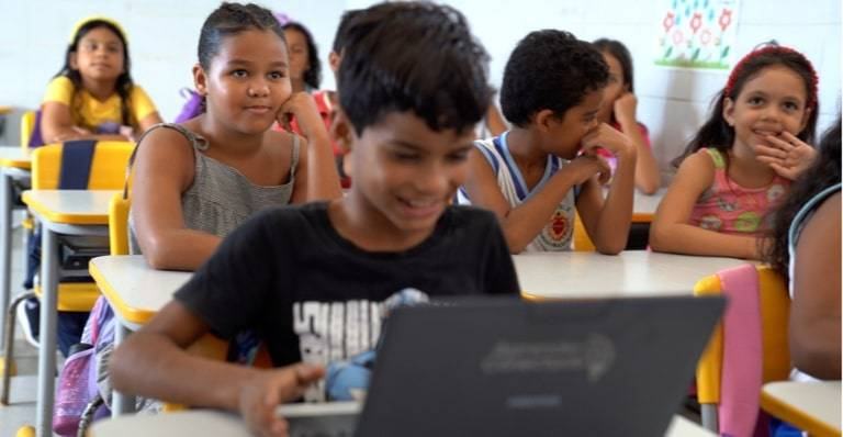 Conectividade chega para 17 escolas
