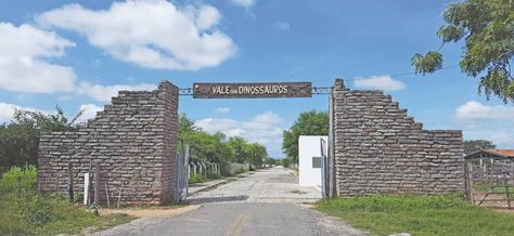 vale-dos-dinosauros-sousa-abril-2023_entrada_foto_andre_cananea.jpg