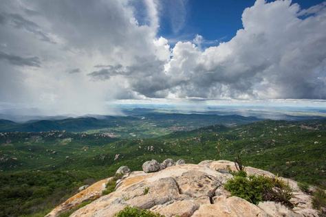 vista-do-topo-do-pico-do-jabre_foto_divulgacao_glauber-alves.jpg